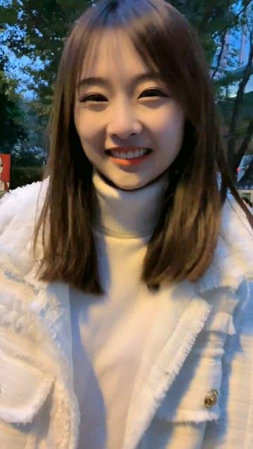 苏宁小姐姐爆料了吗视频,揭秘幕后精彩瞬间  第1张